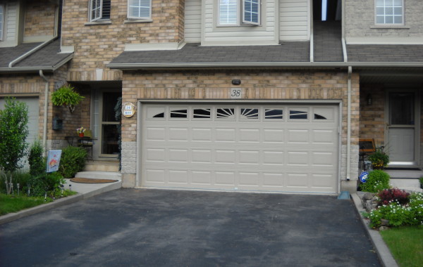 garage door, garage doors, openers, garage doors niagara, ON, door repair and service, tnc, tnc mobile maintenance, niagara, on, golden horseshoe garage doors