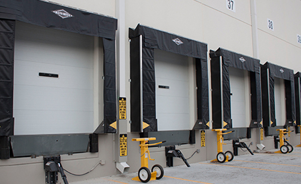 garage door, garage doors, openers, garage doors niagara, ON, door repair and service, tnc, tnc mobile maintenance, niagara, on, golden horseshoe garage doors